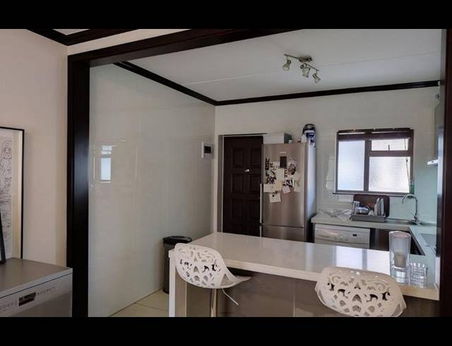 2 BEDROOM PROPERTY TO RENT IN FOURWAYS